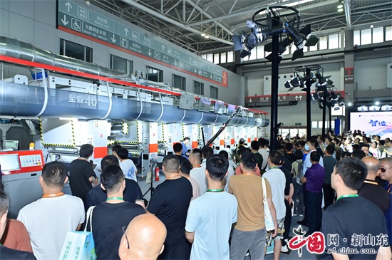 2024中国(青岛)软包装设备与薄膜展览会中国·青岛凹印产业博览会开幕(图5)