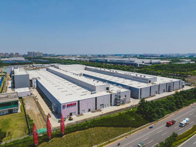 必一运动科技：年终冲刺！园区项目建设热度不减！