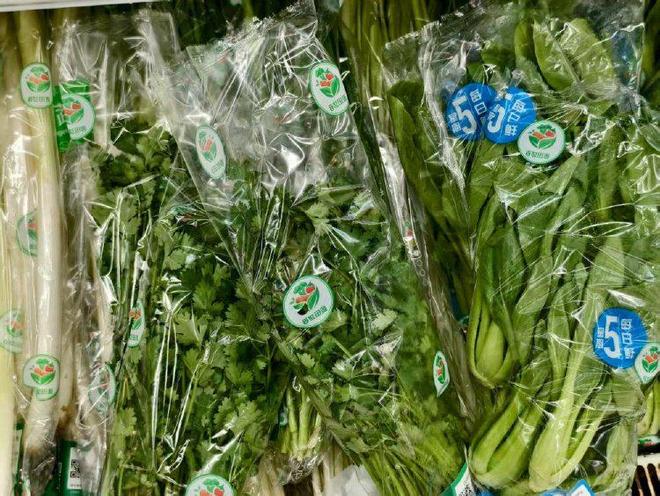 必一运动：重庆传统商超密集“变身”能否激活消费新活力(图3)