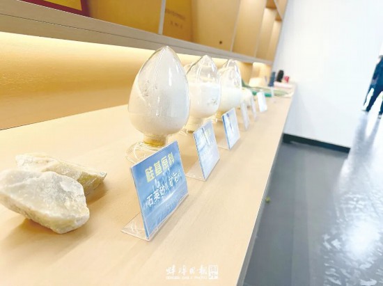 必一运动科技：“工业厨房”烹出产业盛宴！探访怀远新材料产业集群“风味”创新之路(图2)